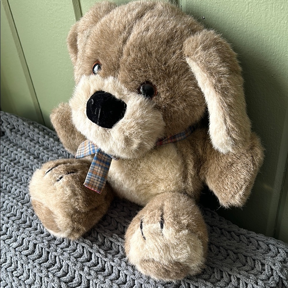 Vintage 1984 Dakin Plush Tan Dog‎ with Plaid Bow - Picture 2 of 7